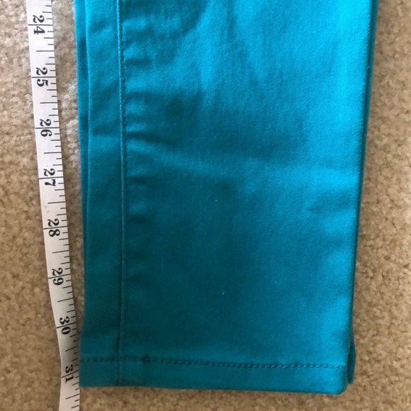 New with tags Celebrity Pink stretch jeans - Picture 6 of 9